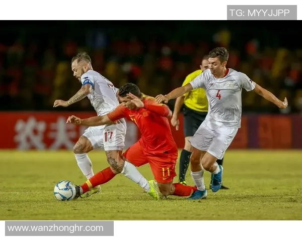 美国球星视角解析中国足球队现状与未来发展潜力 美国球星视角解析中国足球队现状与未来发展潜力