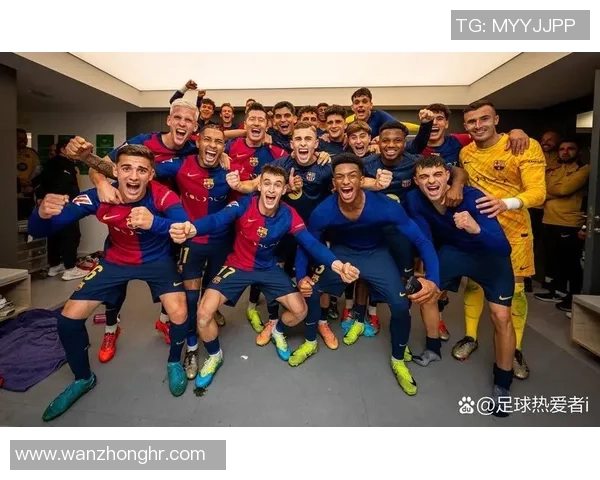 加维在球场上全情投入，展现年轻球星的速度与激情