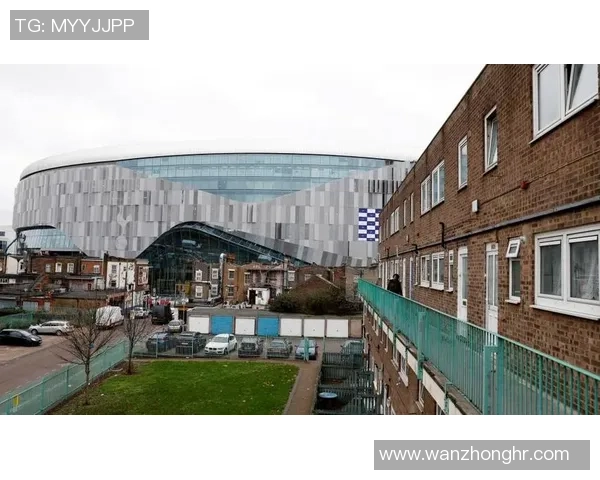 法国足球新星卡贝拉崭露头角 球场表现引发世界瞩目 法国足球新星卡贝拉崭露头角 球场表现引发世界瞩目